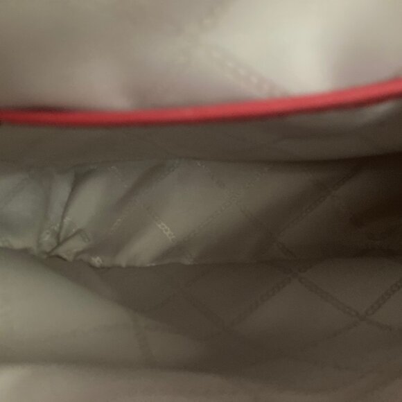 Michael Kors Bright Red Jet Set Front Pocket w/ Flap Closure Leather Tote - Picture 10 of 14